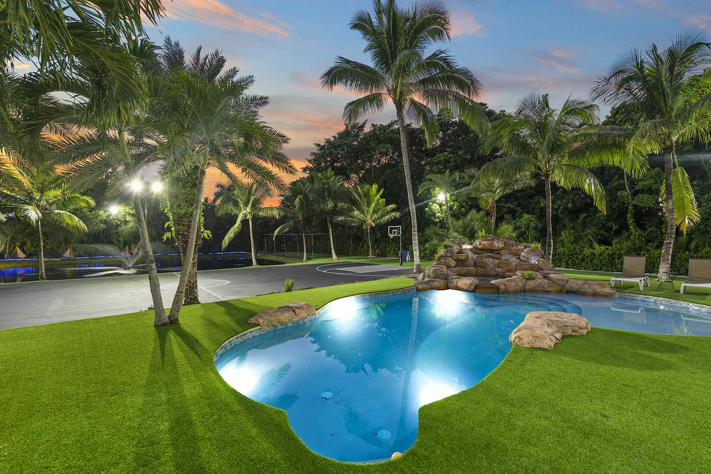 artificial grass for pool installation